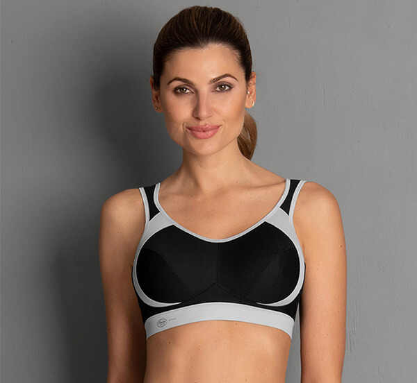 With unbeatable support, our Extreme Control Sports Bra helps to